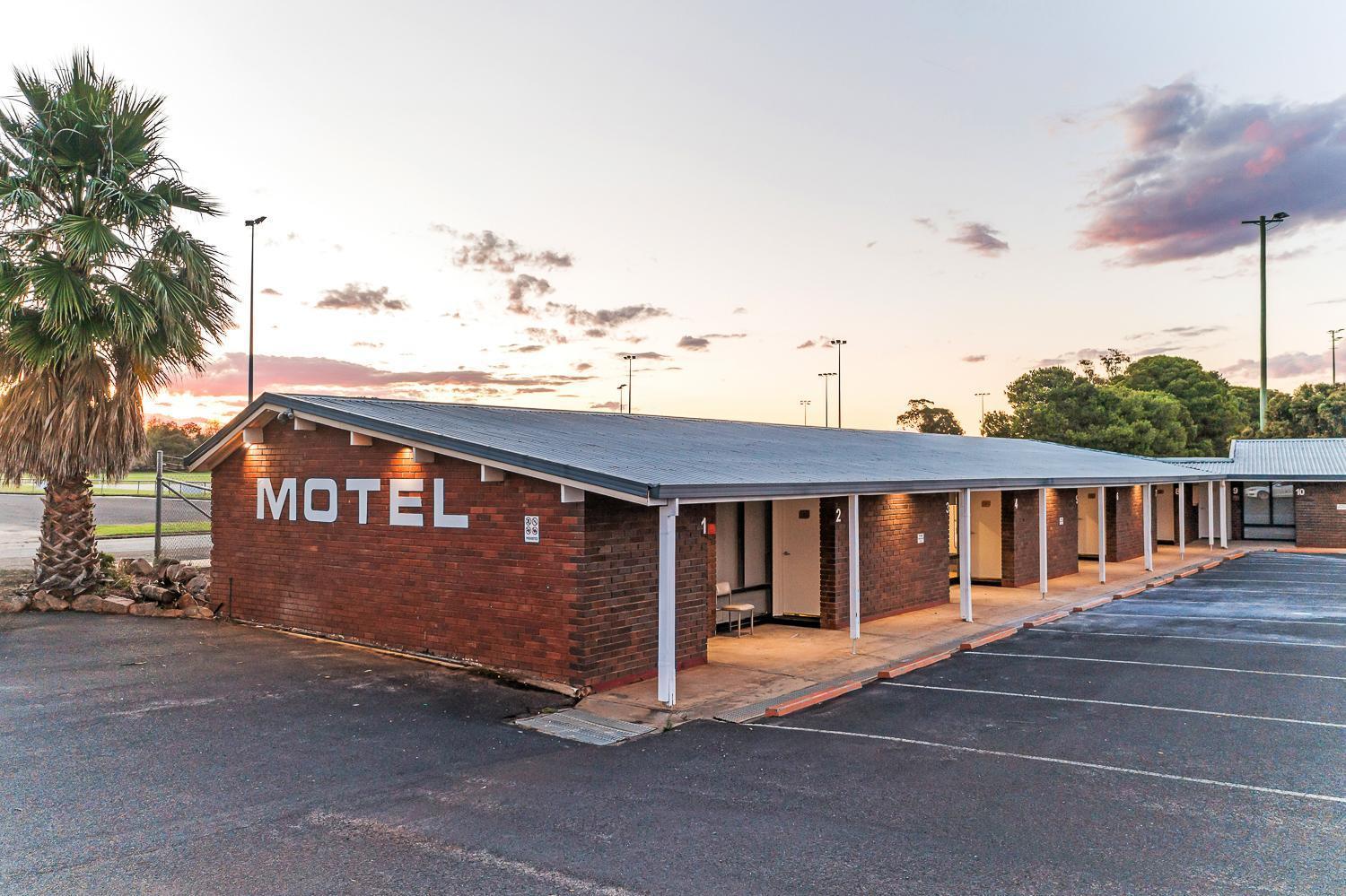 Parkview Motor Inn Parkes Dış mekan fotoğraf