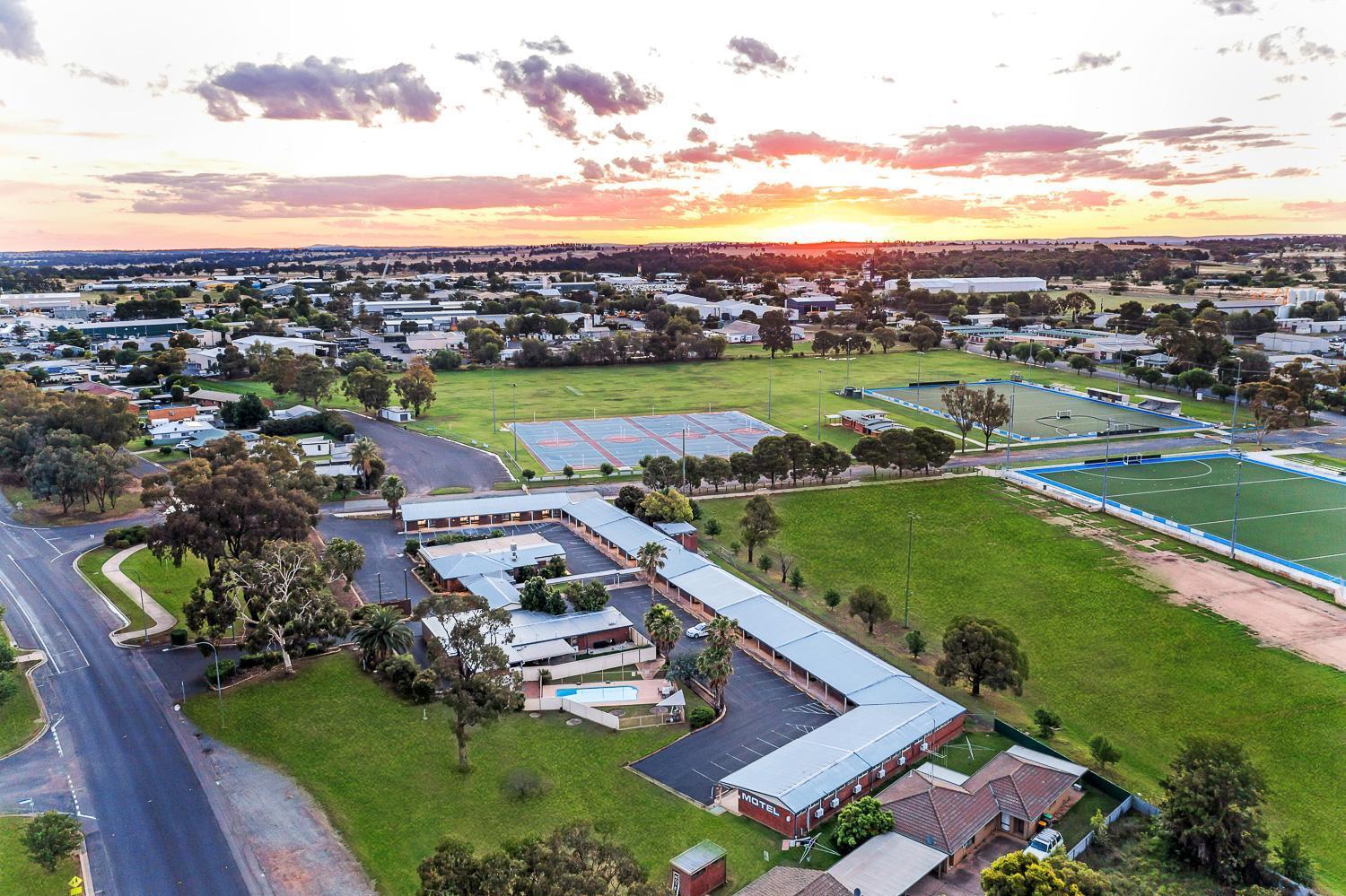 Parkview Motor Inn Parkes Dış mekan fotoğraf