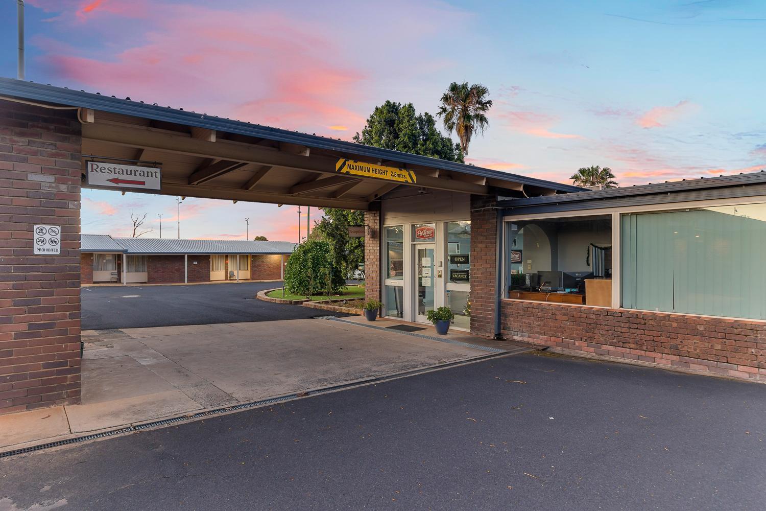 Parkview Motor Inn Parkes Dış mekan fotoğraf