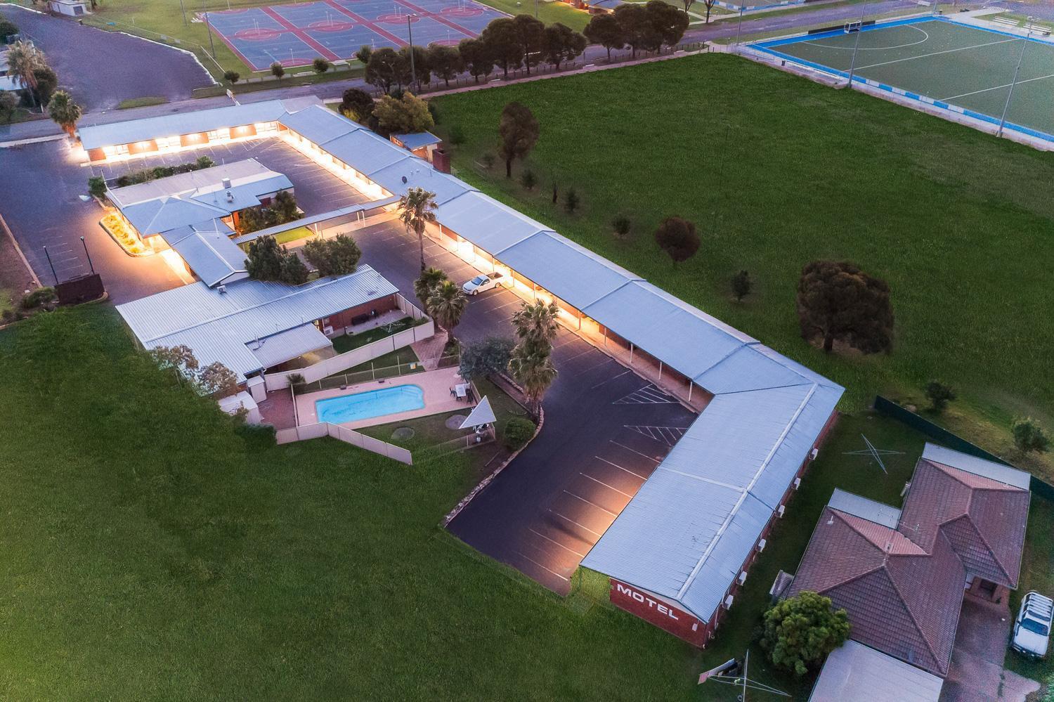 Parkview Motor Inn Parkes Dış mekan fotoğraf