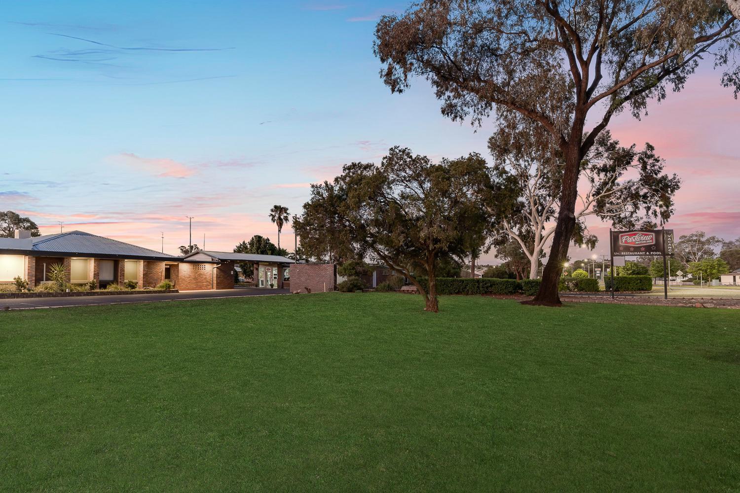 Parkview Motor Inn Parkes Dış mekan fotoğraf